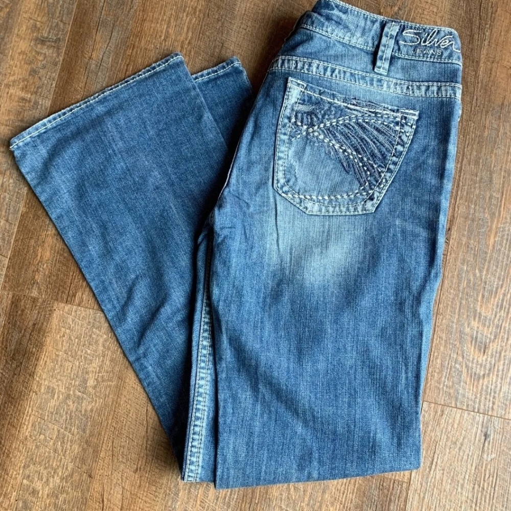Silver Tuesday jeans. Sz 33